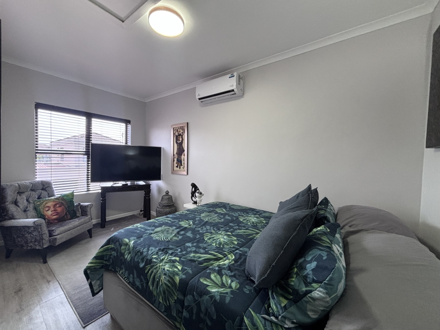 To Let 2 Bedroom Property for Rent in Parklands Western Cape